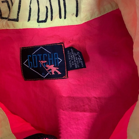 Vintage Gotcha Windbreaker Bright Red/Yellow Size L - Picture 3 of 7